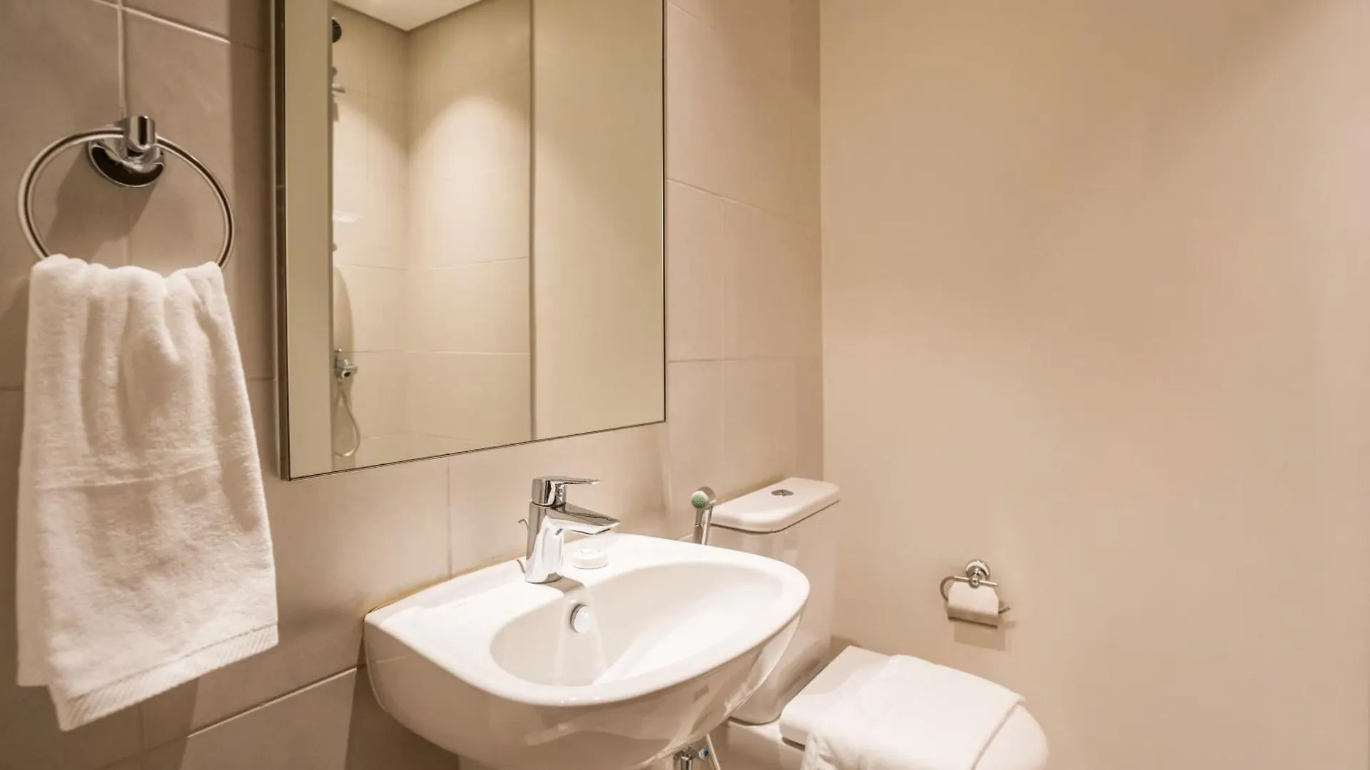 Dubai Creek Harbor Tower 2 - Premium Three Bedroom 度假居
