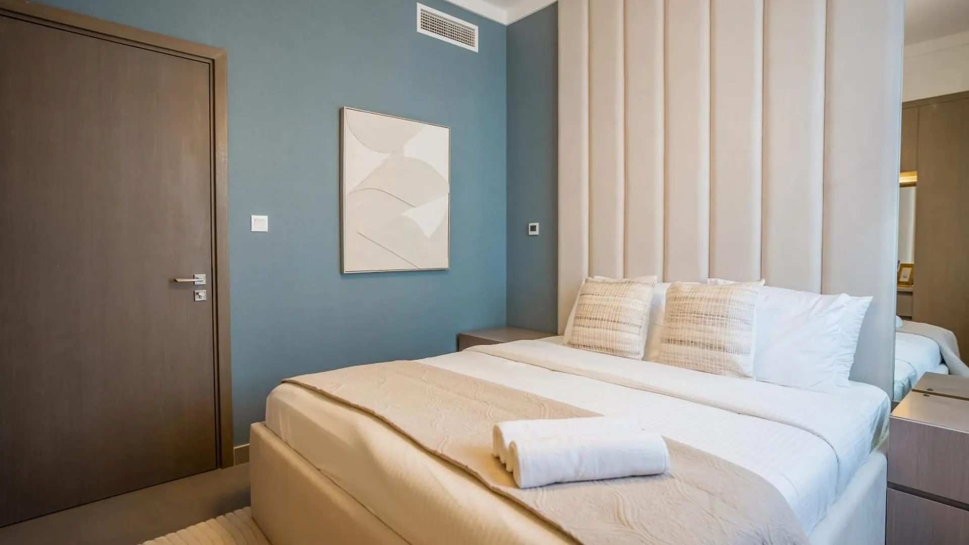 Dubai Creek Harbor Tower 2 - Premium Three Bedroom 0*,